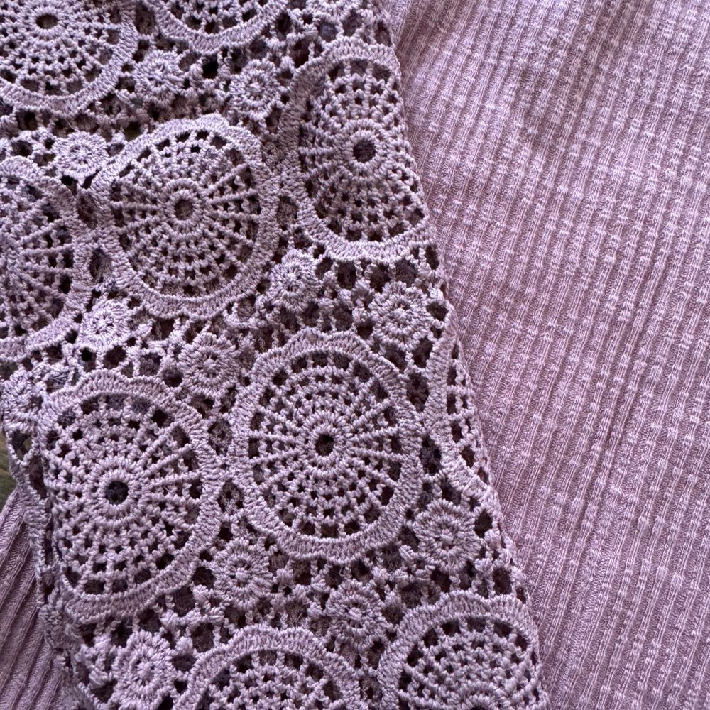 Lace sleeve tee - Picture 7 of 8